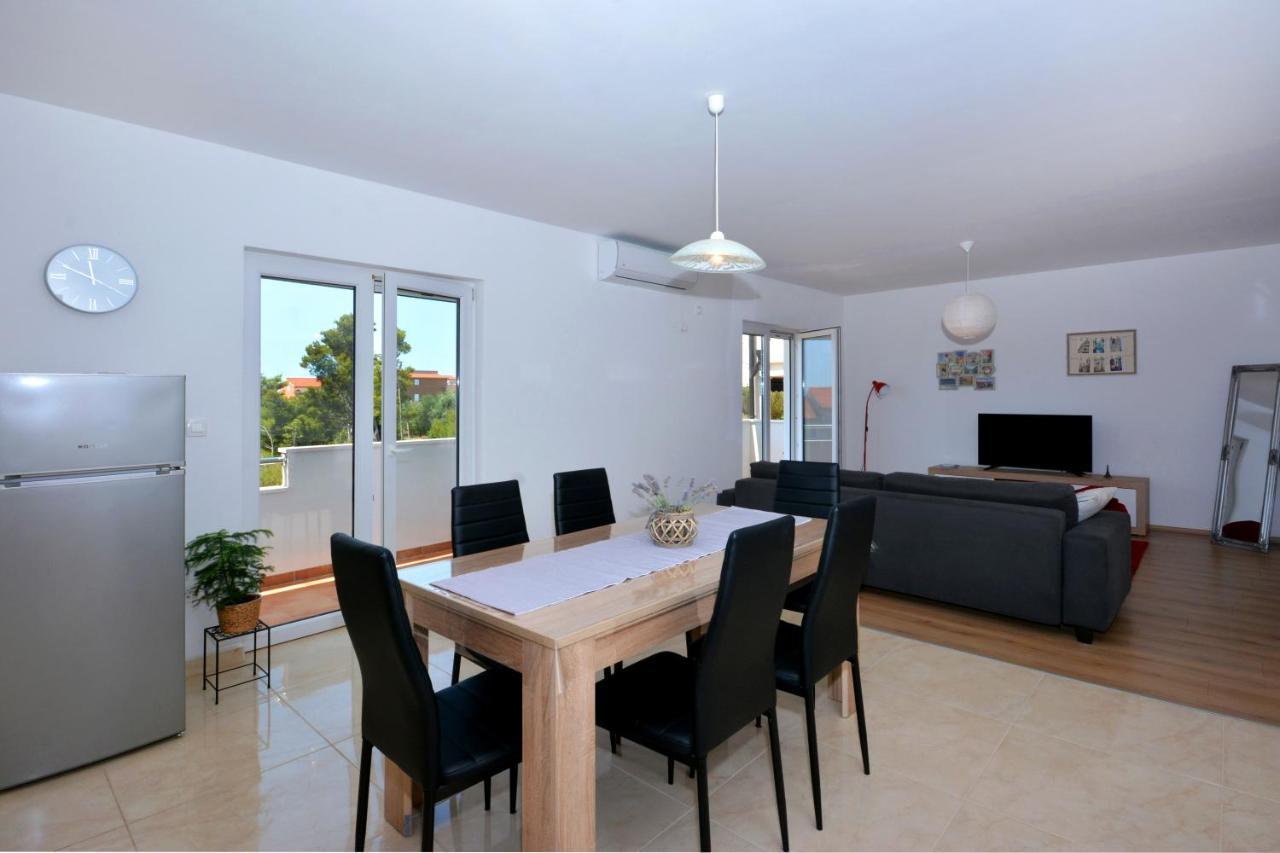 Apartment Wild Rose Podstrana Zewnętrze zdjęcie