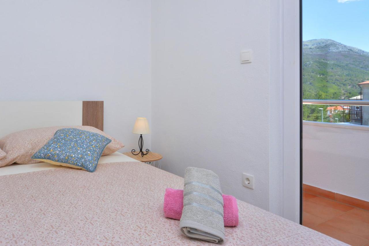 Apartment Wild Rose Podstrana Zewnętrze zdjęcie