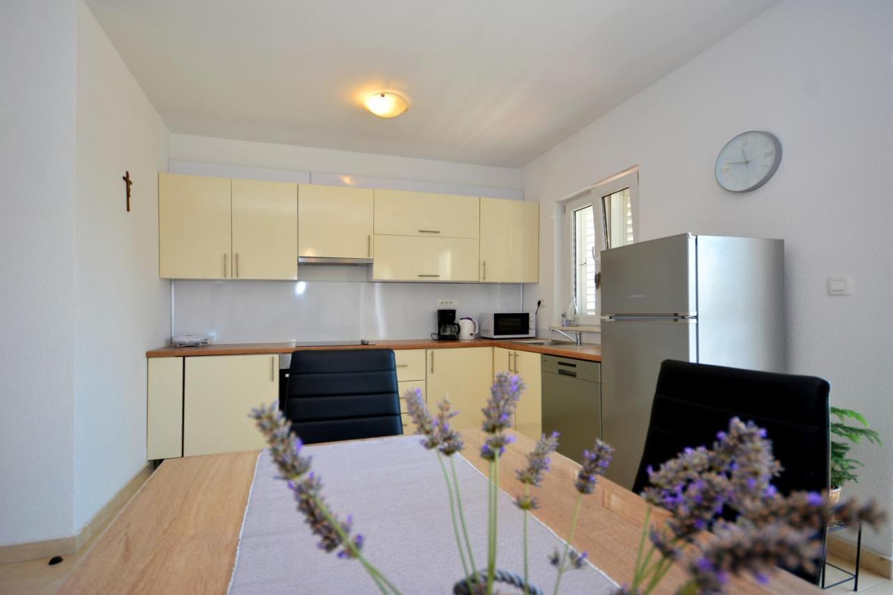 Apartment Wild Rose Podstrana Zewnętrze zdjęcie