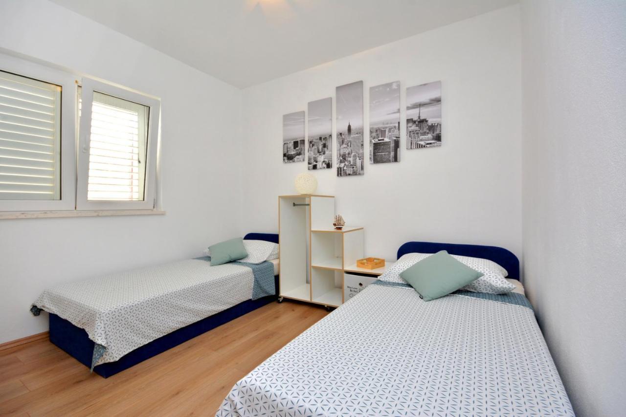 Apartment Wild Rose Podstrana Zewnętrze zdjęcie