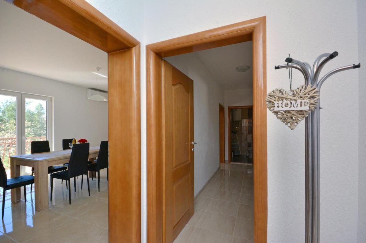 Apartment Wild Rose Podstrana Zewnętrze zdjęcie